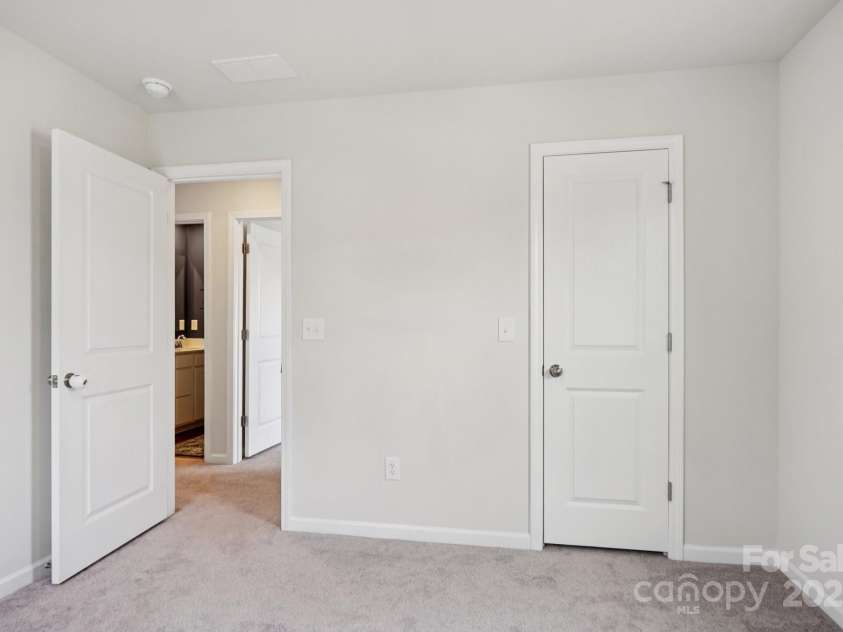 120 Parson Lane, Statesville, NC 28625.  MLS# CAR4272101, YatesRealty ID 24728. 