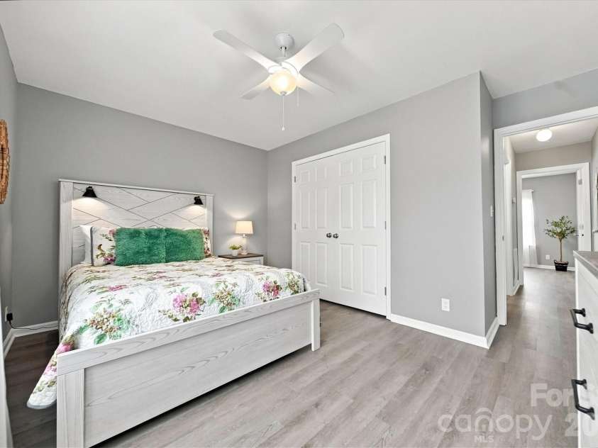 102 Brandywine Drive, Conover, NC 28613.  MLS# CAR4413462, YatesRealty ID 24729. 
