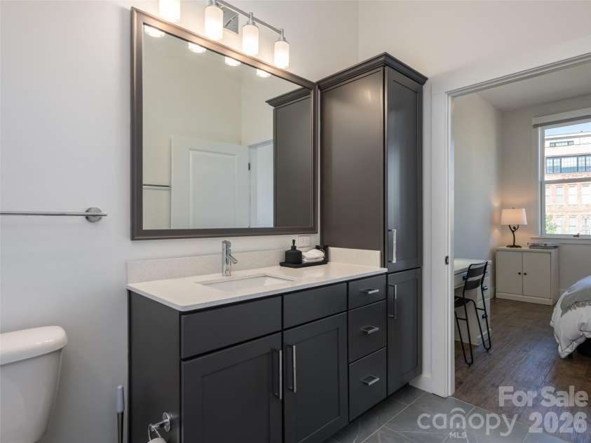 55 Market Street, Asheville, NC 28801.  MLS# CAR4405953, YatesRealty ID 2473. 