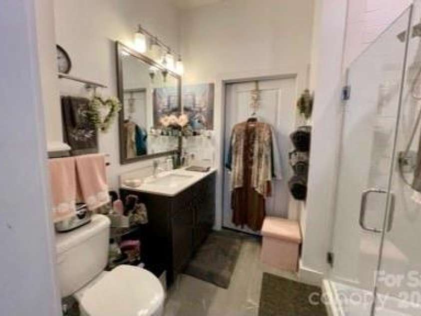 55 Market Street, Asheville, NC 28801.  MLS# CAR4425912, YatesRealty ID 2473. 