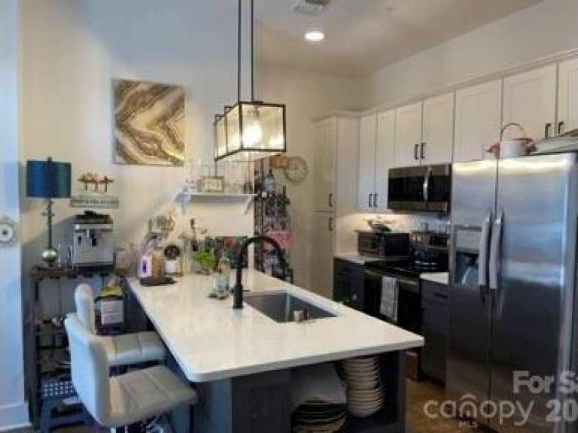 55 Market Street, Asheville, NC 28801.  MLS# CAR4425912, YatesRealty ID 2473. 