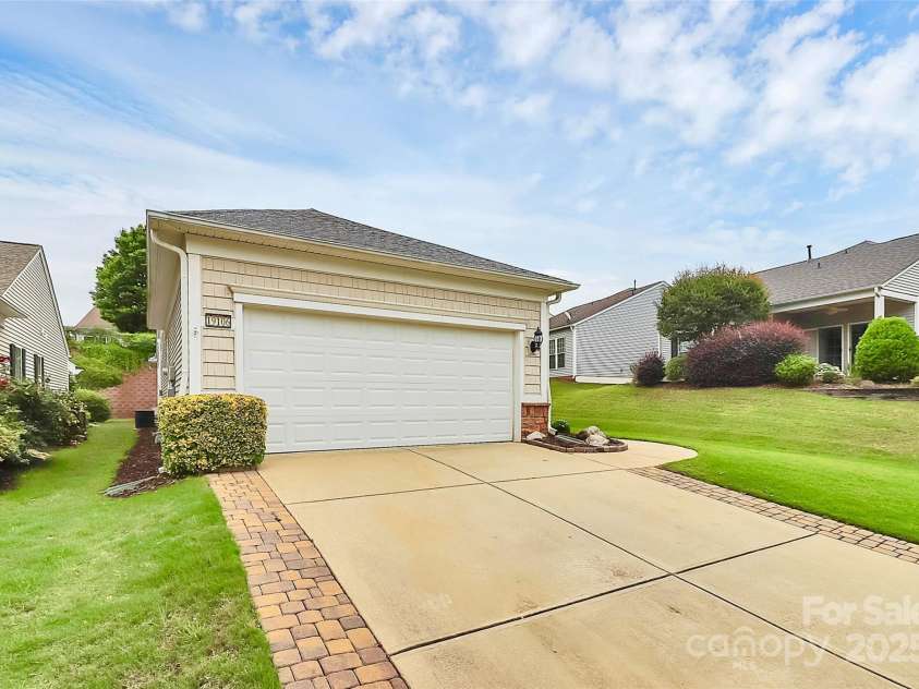 19106 Mallard Drive, Fort Mill, SC 29707.  MLS# CAR4258594, YatesRealty ID 24730. 