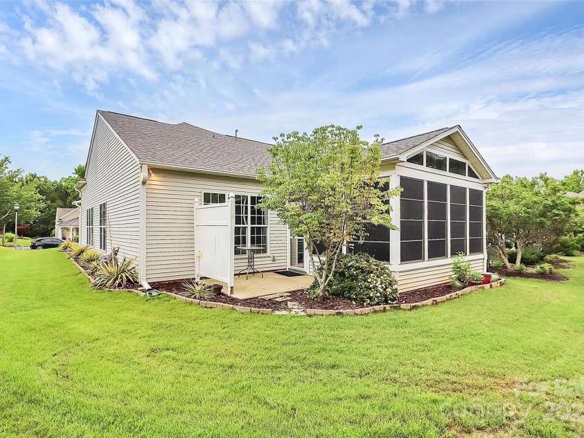 19106 Mallard Drive, Fort Mill, SC 29707.  MLS# CAR4258594, YatesRealty ID 24730. 