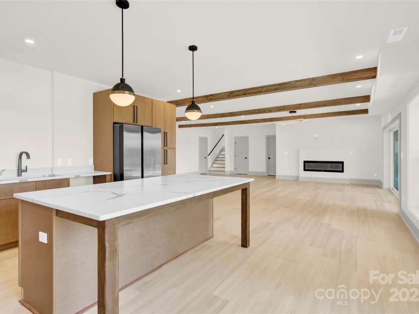 124 Clipper Lane, Mooresville, NC 28117.  MLS# CAR4253640, YatesRealty ID 24732. Full kitchen basement level