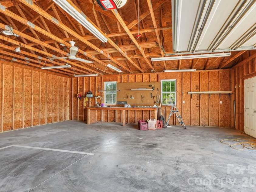 160 Allison Road, Cowpens, SC 29330.  MLS# CAR4331351, YatesRealty ID 24732. Detached Garage