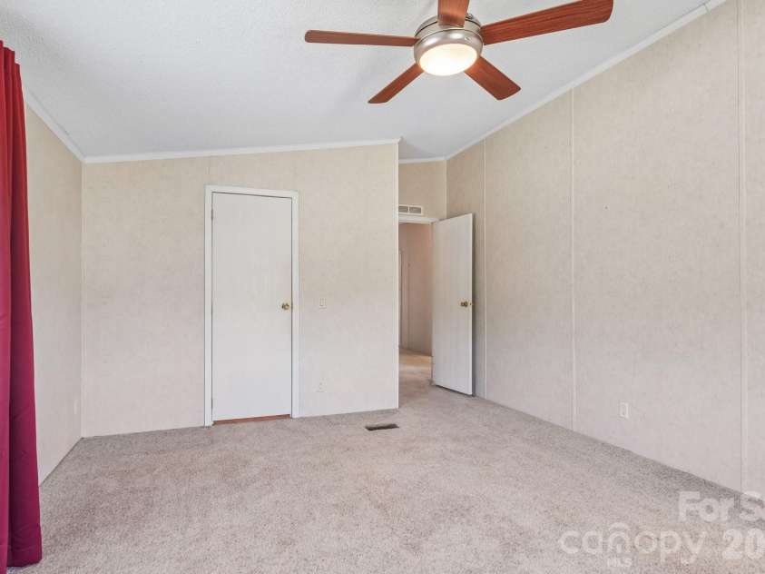 160 Allison Road, Cowpens, SC 29330.  MLS# CAR4331351, YatesRealty ID 24732. Primary Bedroom