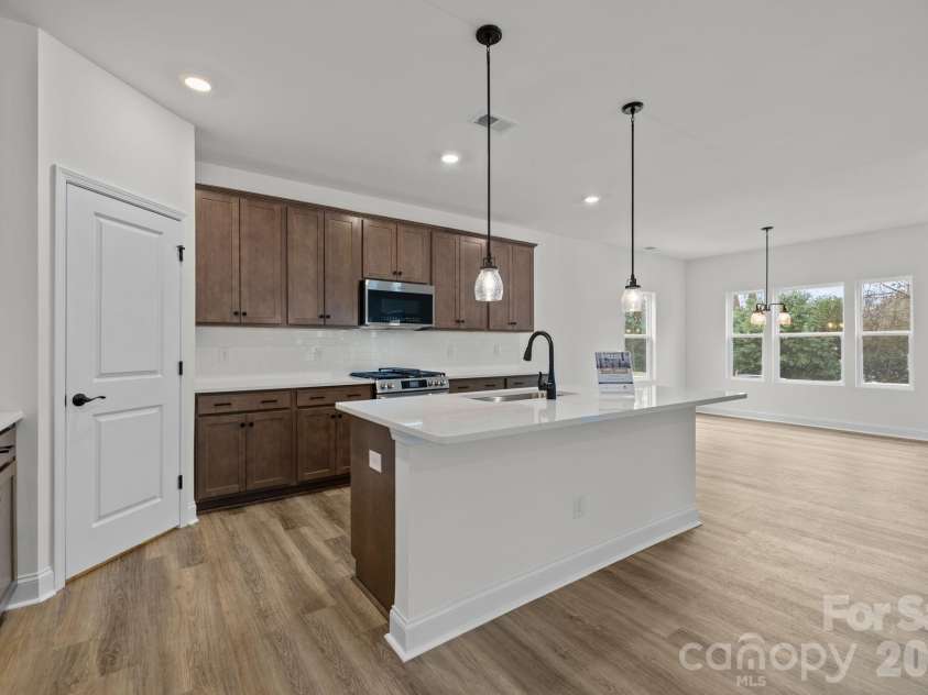 4004 Grommet Court, Matthews, NC 28105.  MLS# CAR4331659, YatesRealty ID 24733. 