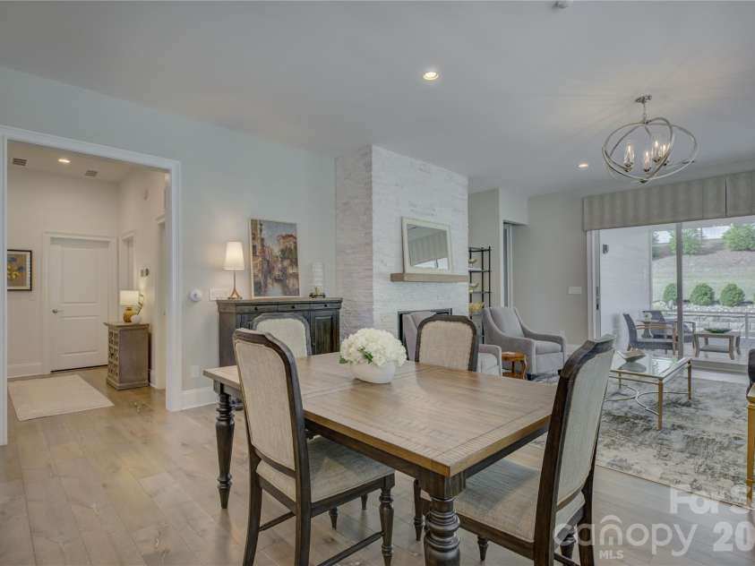 14619 Crosswater Lane, Charlotte, NC 28278.  MLS# CAR4356651, YatesRealty ID 24735. 