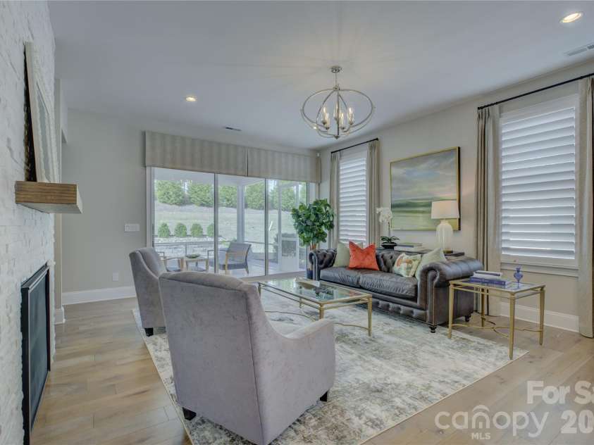 14619 Crosswater Lane, Charlotte, NC 28278.  MLS# CAR4356651, YatesRealty ID 24735. 