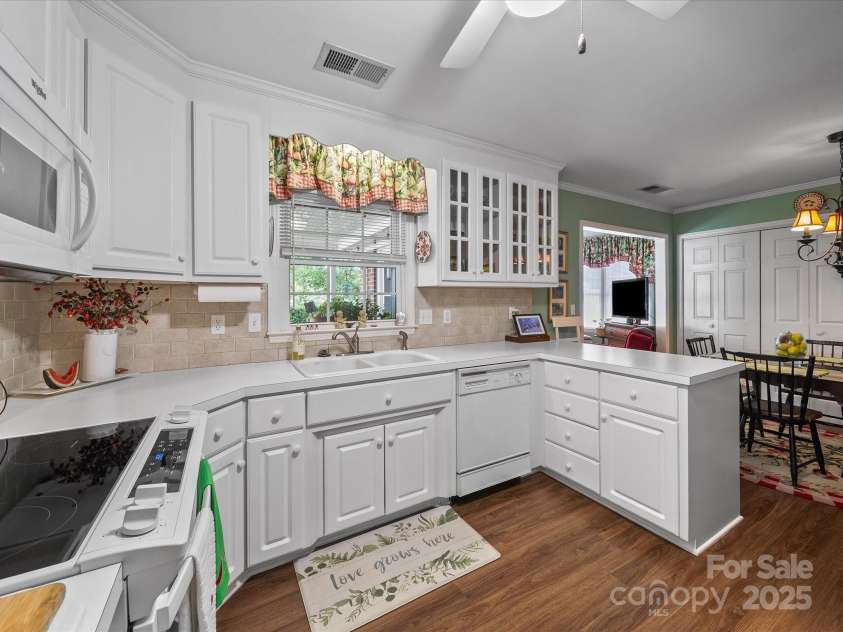 1634 - B Union Road, Gastonia, NC 28054.  MLS# CAR4268809, YatesRealty ID 24735. 