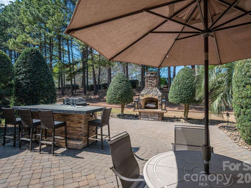 169 Cape Cod Way, Mooresville, NC 28117.  MLS# CAR4358747, YatesRealty ID 24736. 