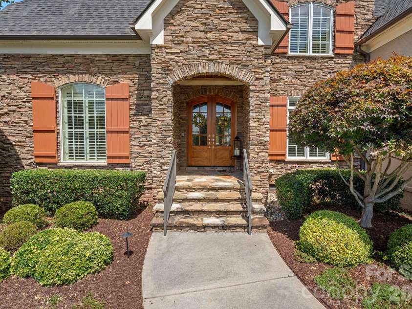 169 Cape Cod Way, Mooresville, NC 28117.  MLS# CAR4358747, YatesRealty ID 24736. 