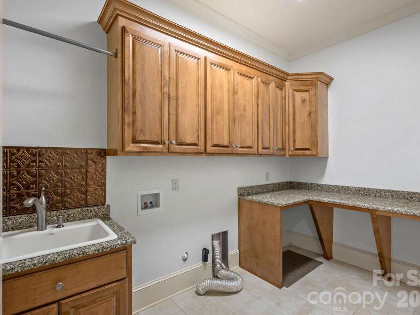 169 Cape Cod Way, Mooresville, NC 28117.  MLS# CAR4358747, YatesRealty ID 24736. Laundry room on main level