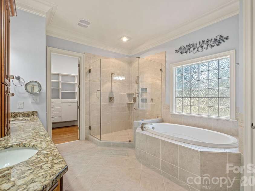 169 Cape Cod Way, Mooresville, NC 28117.  MLS# CAR4358747, YatesRealty ID 24736. Primary Bath