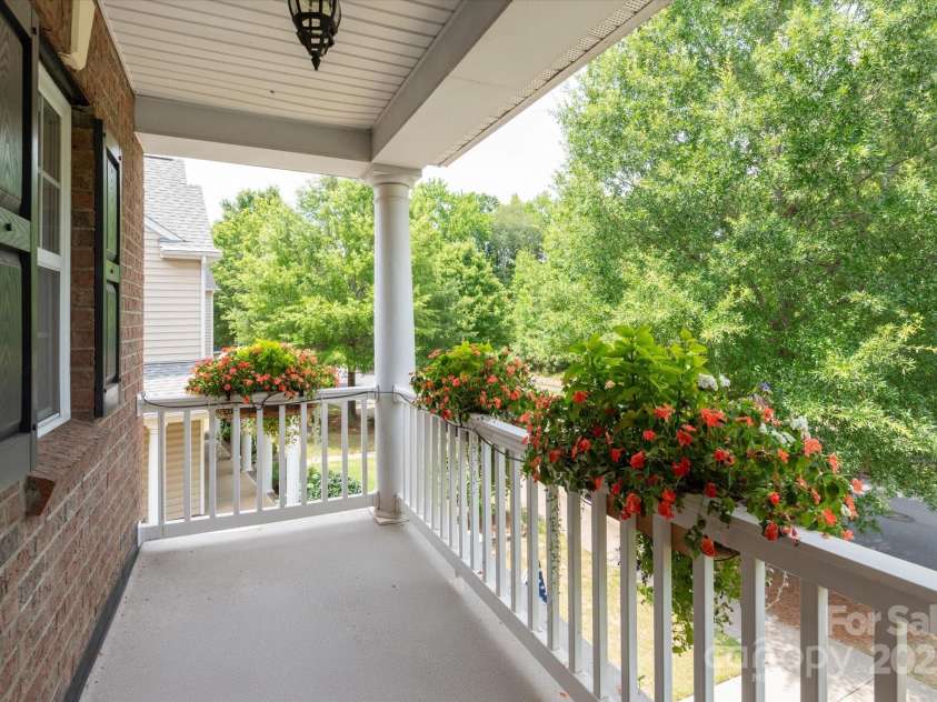 10818 Alvarado Way, Charlotte, NC 28277.  MLS# CAR4275233, YatesRealty ID 24737. 2nd floor terrace off primary bedroom
