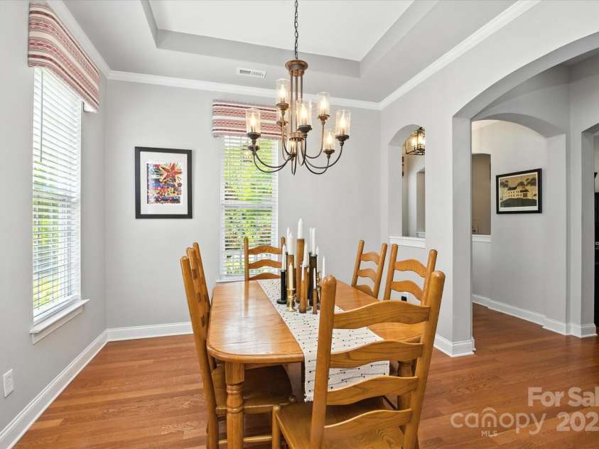 10818 Alvarado Way, Charlotte, NC 28277.  MLS# CAR4275233, YatesRealty ID 24737. Crown molding / updated lighting