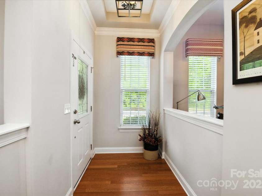 10818 Alvarado Way, Charlotte, NC 28277.  MLS# CAR4275233, YatesRealty ID 24737. Entry way