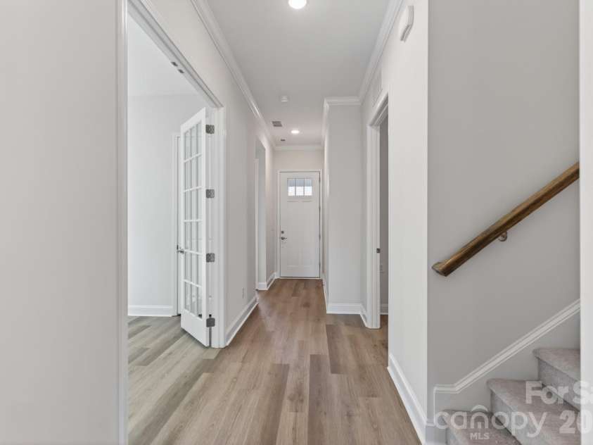1127 Meander Lane, Waxhaw, NC 28173.  MLS# CAR4361011, YatesRealty ID 24737. Front Entrance Foyer Hallway
