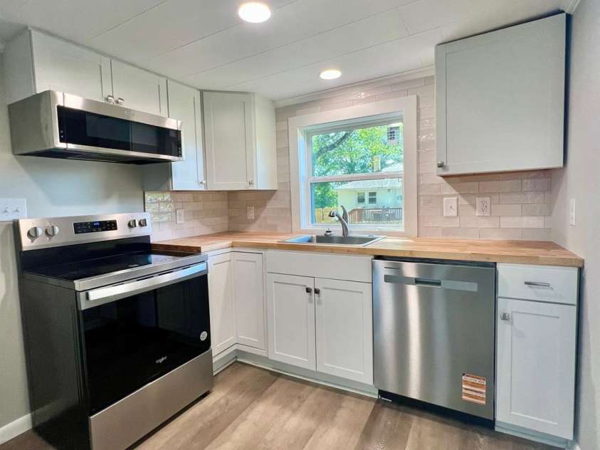 614 Main Avenue, Taylorsville, NC 28681.  MLS# CAR4267093, YatesRealty ID 24738. 