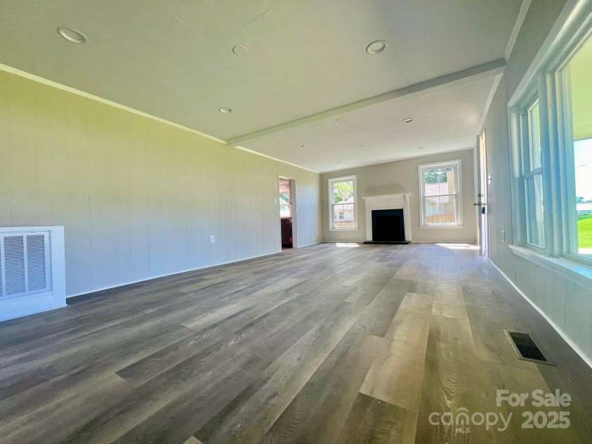 614 Main Avenue, Taylorsville, NC 28681.  MLS# CAR4267093, YatesRealty ID 24738. 