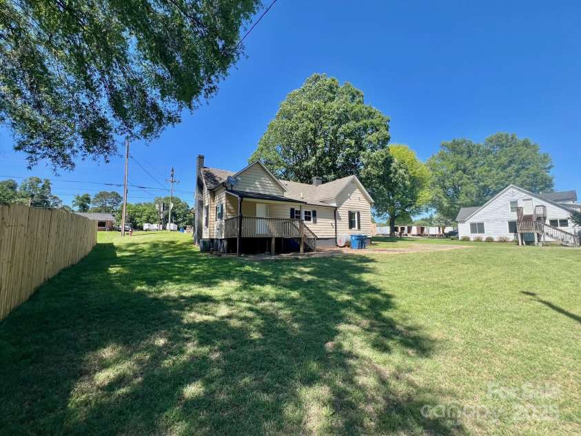 614 Main Avenue, Taylorsville, NC 28681.  MLS# CAR4267093, YatesRealty ID 24738. 