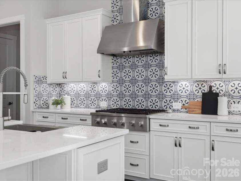 7190 Three Kings Road, Fort Mill, SC 29715.  MLS# CAR4369685, YatesRealty ID 24738. 