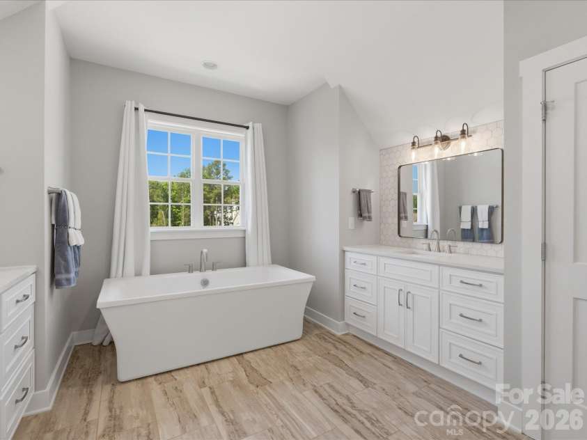 7190 Three Kings Road, Fort Mill, SC 29715.  MLS# CAR4369685, YatesRealty ID 24738. 
