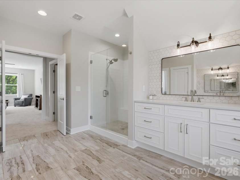 7190 Three Kings Road, Fort Mill, SC 29715.  MLS# CAR4369685, YatesRealty ID 24738. 