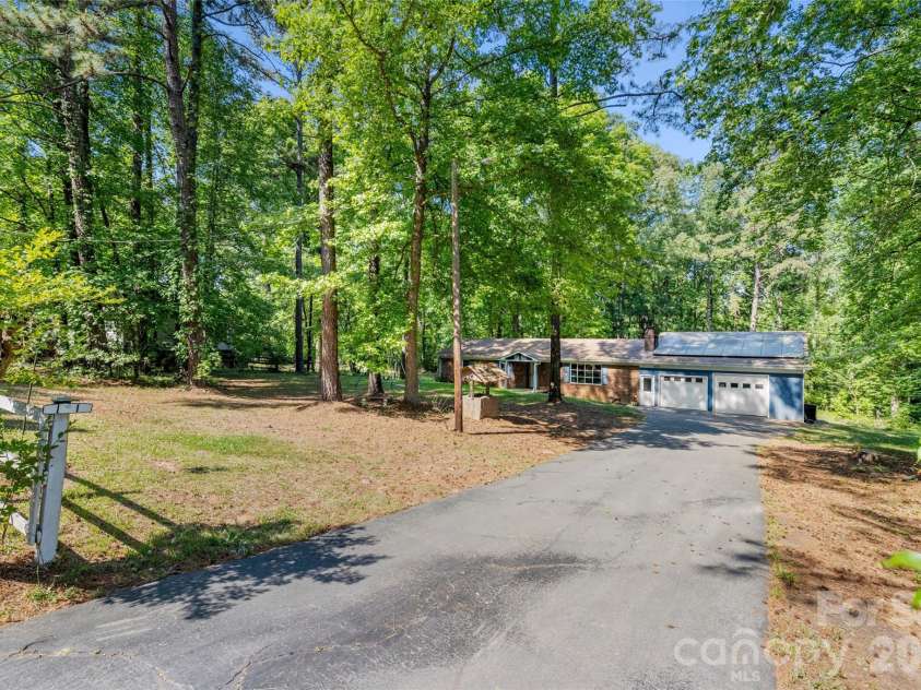 4585 Karwood Drive, Rock Hill, SC 29732.  MLS# CAR4374665, YatesRealty ID 24739. 