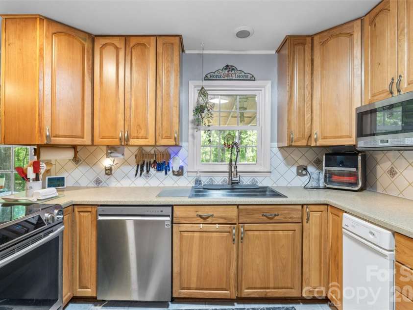 4585 Karwood Drive, Rock Hill, SC 29732.  MLS# CAR4374665, YatesRealty ID 24739. 