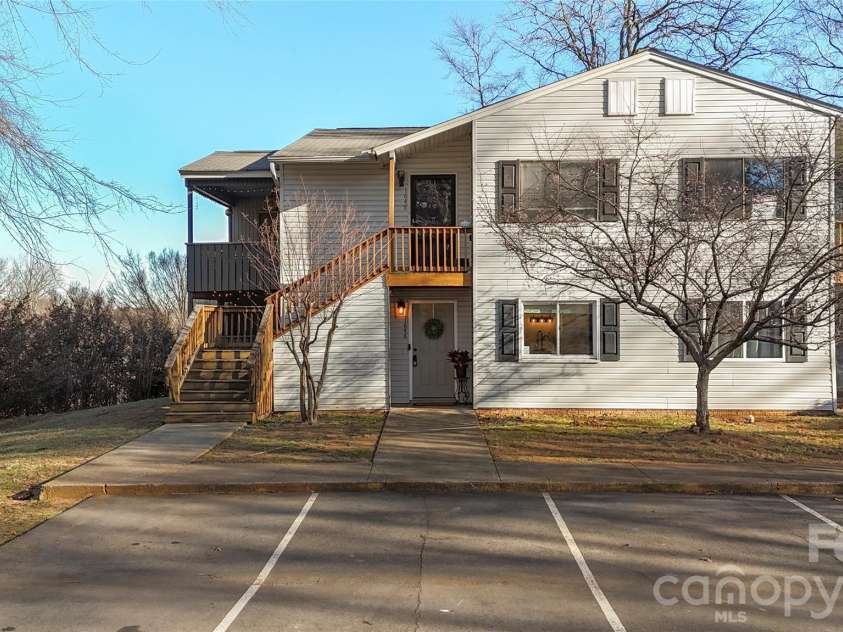 1646 Hunters Trail, Rock Hill, SC 29732.  MLS# CAR4335830, YatesRealty ID 2474. 