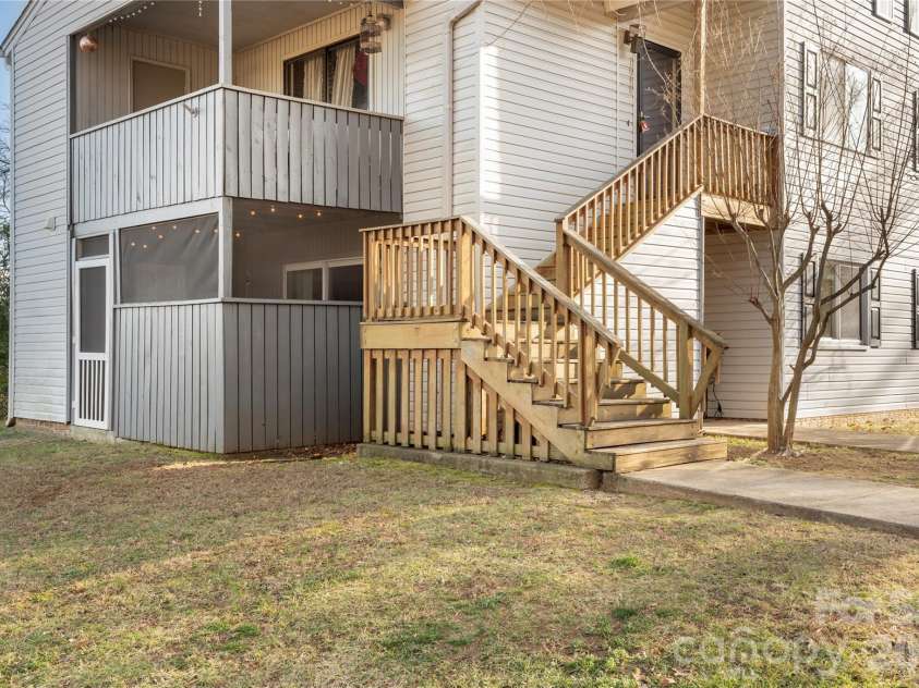 1646 Hunters Trail, Rock Hill, SC 29732.  MLS# CAR4335830, YatesRealty ID 2474. 