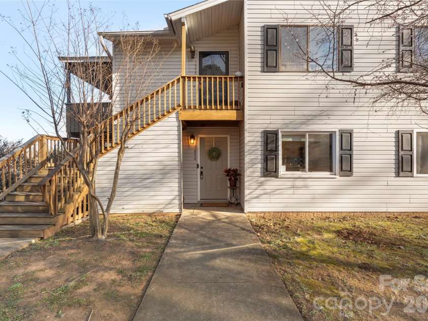 1646 Hunters Trail, Rock Hill, SC 29732.  MLS# CAR4335830, YatesRealty ID 2474. 