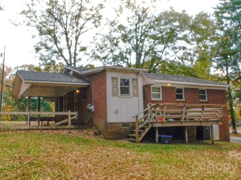 739 Vale Street, Shelby, NC 28150.  MLS# CAR4316234, YatesRealty ID 2474. 
