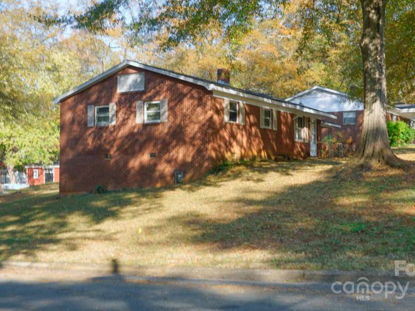 739 Vale Street, Shelby, NC 28150.  MLS# CAR4316234, YatesRealty ID 2474. 