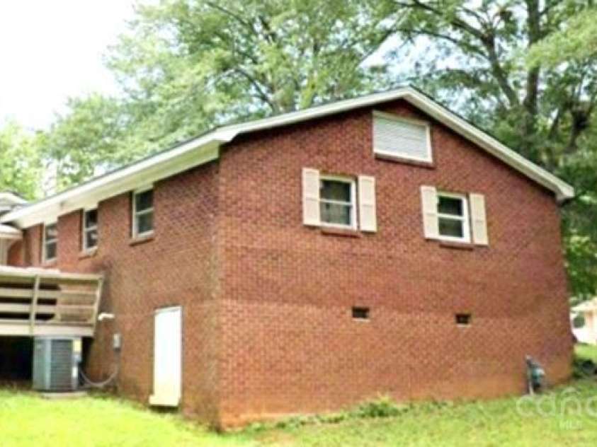 739 Vale Street, Shelby, NC 28150.  MLS# CAR4316234, YatesRealty ID 2474. 