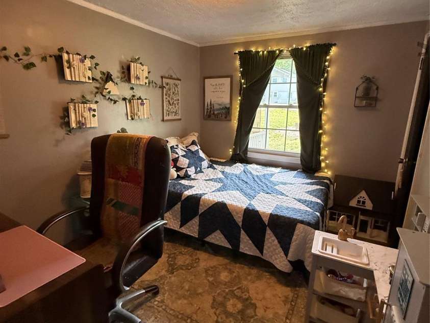3678 Vantage Heights Circle, Lenoir, NC 28645.  MLS# CAR4372866, YatesRealty ID 24741. 