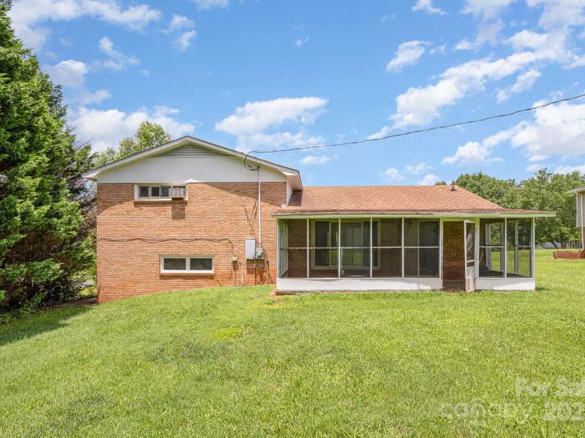 5858 Mundy Road, Denver, NC 28037.  MLS# CAR4278660, YatesRealty ID 24741. 