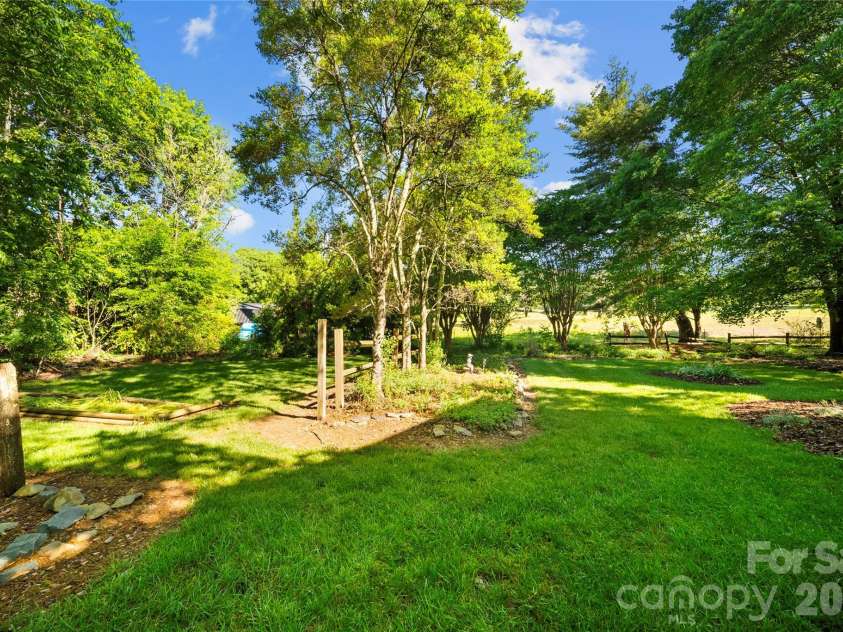 27211 Hedge Road, Albemarle, NC 28001.  MLS# CAR4380078, YatesRealty ID 24742. 