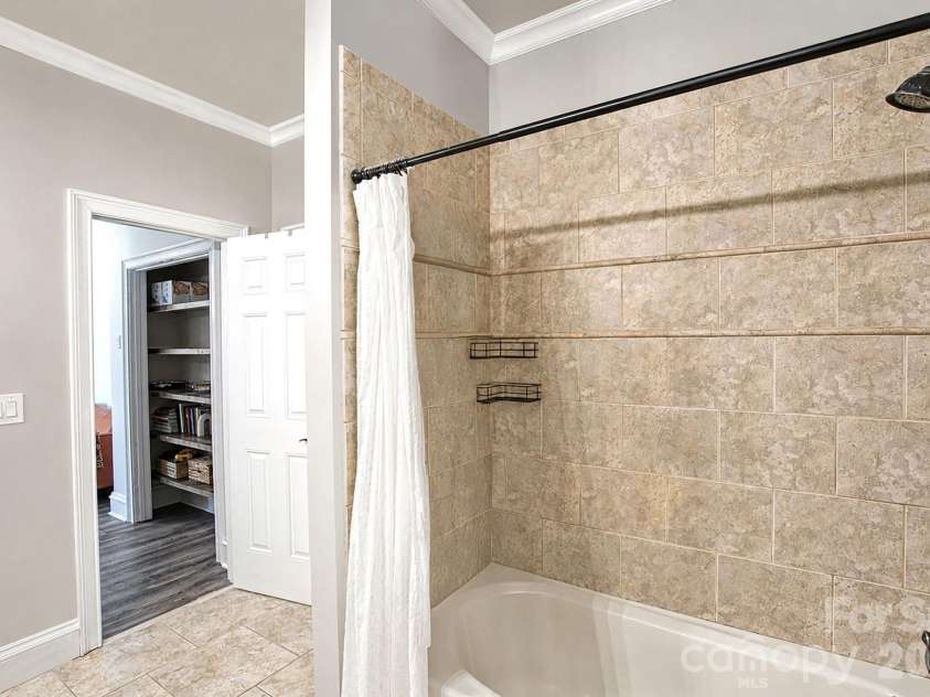 7304 River Valley Court, Mint Hill, NC 28227.  MLS# CAR4379880, YatesRealty ID 24743. 3rd master bathroom