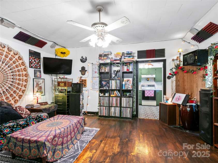 119 John Lee Montgomery Drive, Hendersonville, NC 28792.  MLS# CAR4277677, YatesRealty ID 24744. 