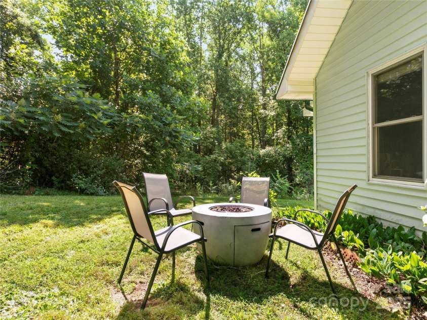 119 John Lee Montgomery Drive, Hendersonville, NC 28792.  MLS# CAR4277677, YatesRealty ID 24744. 