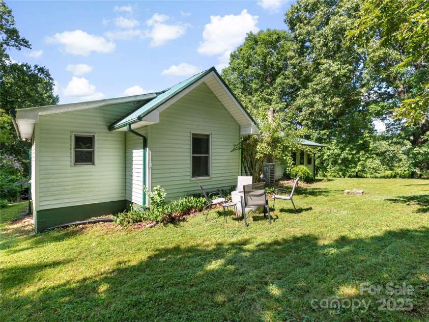 119 John Lee Montgomery Drive, Hendersonville, NC 28792.  MLS# CAR4277677, YatesRealty ID 24744. 