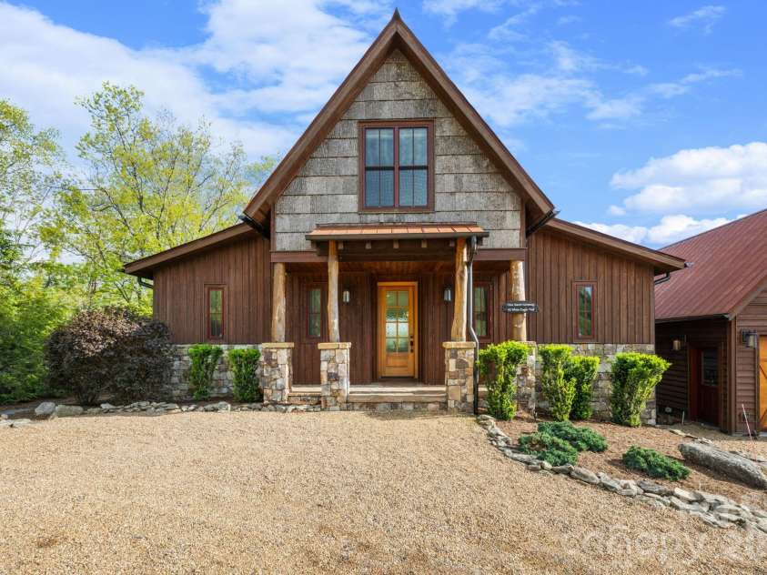 92 White Eagle Trail, Banner Elk, NC 28604.  MLS# CAR4381259, YatesRealty ID 24744. Front view