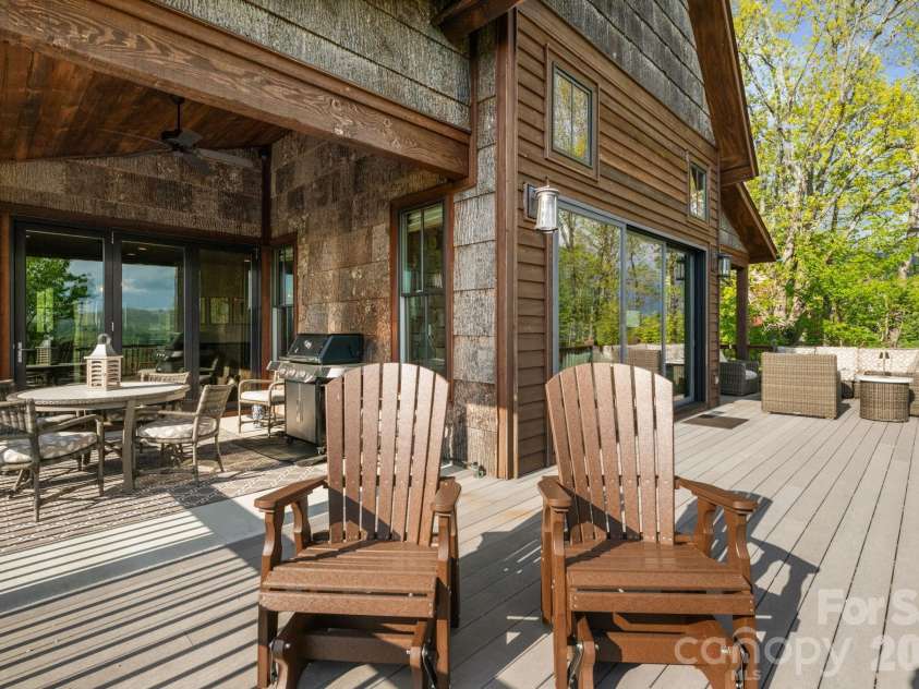 92 White Eagle Trail, Banner Elk, NC 28604.  MLS# CAR4381259, YatesRealty ID 24744. Large open deck area