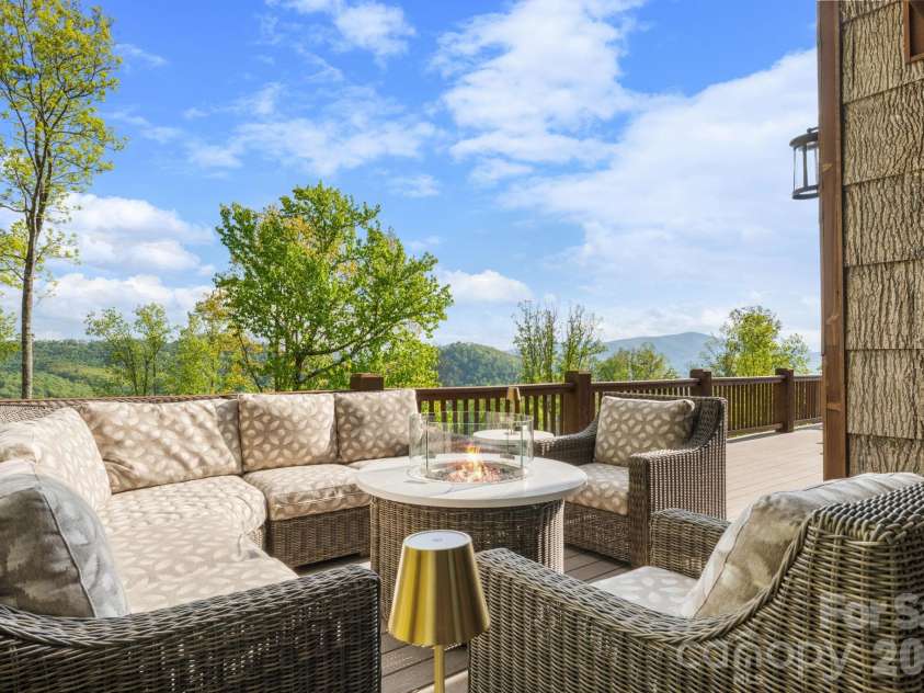 92 White Eagle Trail, Banner Elk, NC 28604.  MLS# CAR4381259, YatesRealty ID 24744. Outdoor sitting area