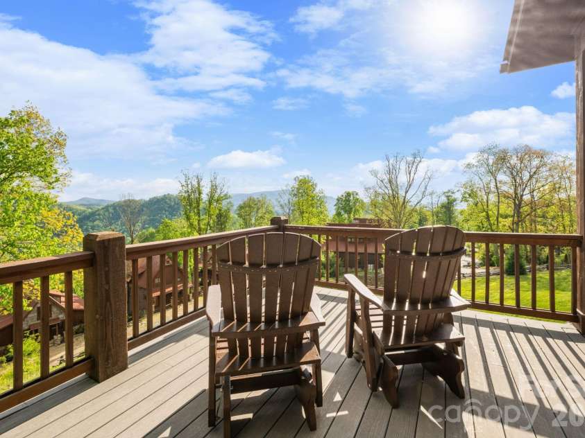92 White Eagle Trail, Banner Elk, NC 28604.  MLS# CAR4381259, YatesRealty ID 24744. Sunset-facing views