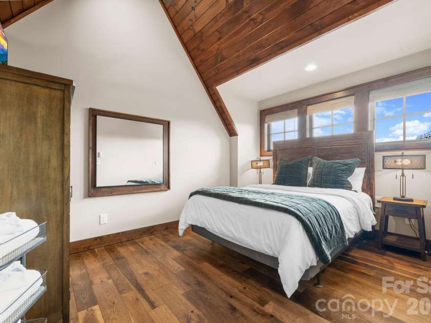 92 White Eagle Trail, Banner Elk, NC 28604.  MLS# CAR4381259, YatesRealty ID 24744. Third sleeping area on uppder level