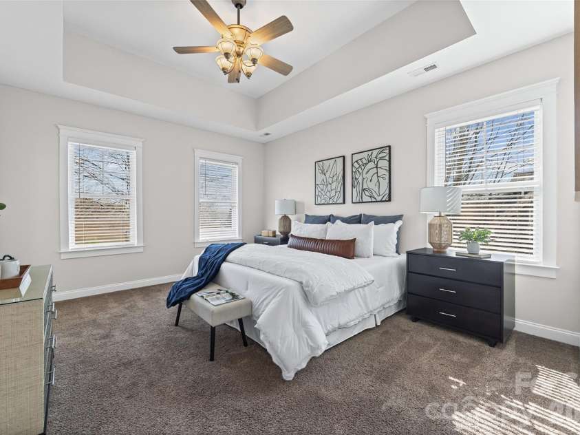 1039 Hunters Run Drive, Tega Cay, SC 29708.  MLS# CAR4384009, YatesRealty ID 24745. 