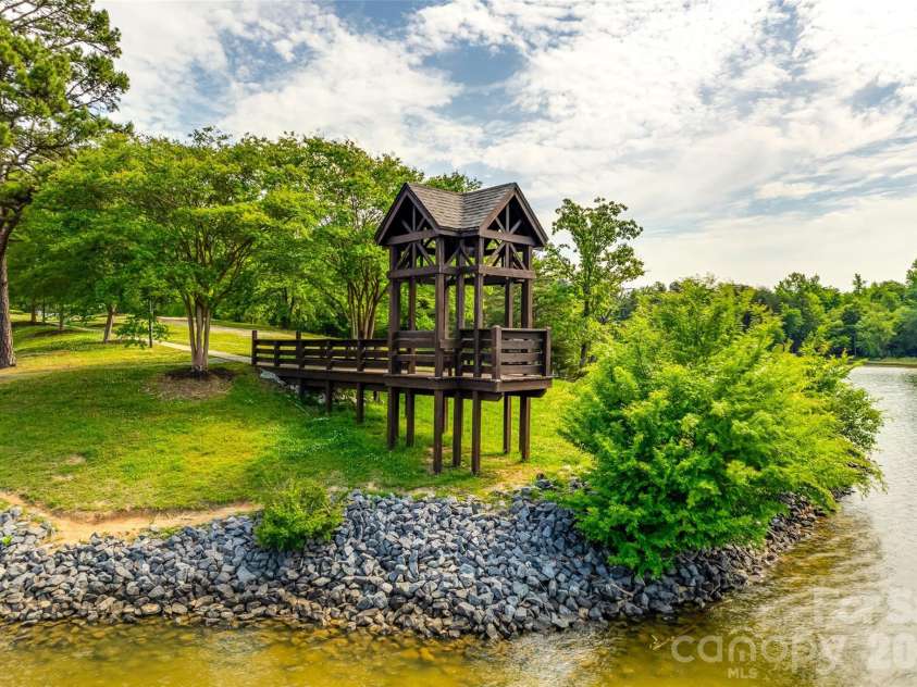 1039 Hunters Run Drive, Tega Cay, SC 29708.  MLS# CAR4384009, YatesRealty ID 24745. 